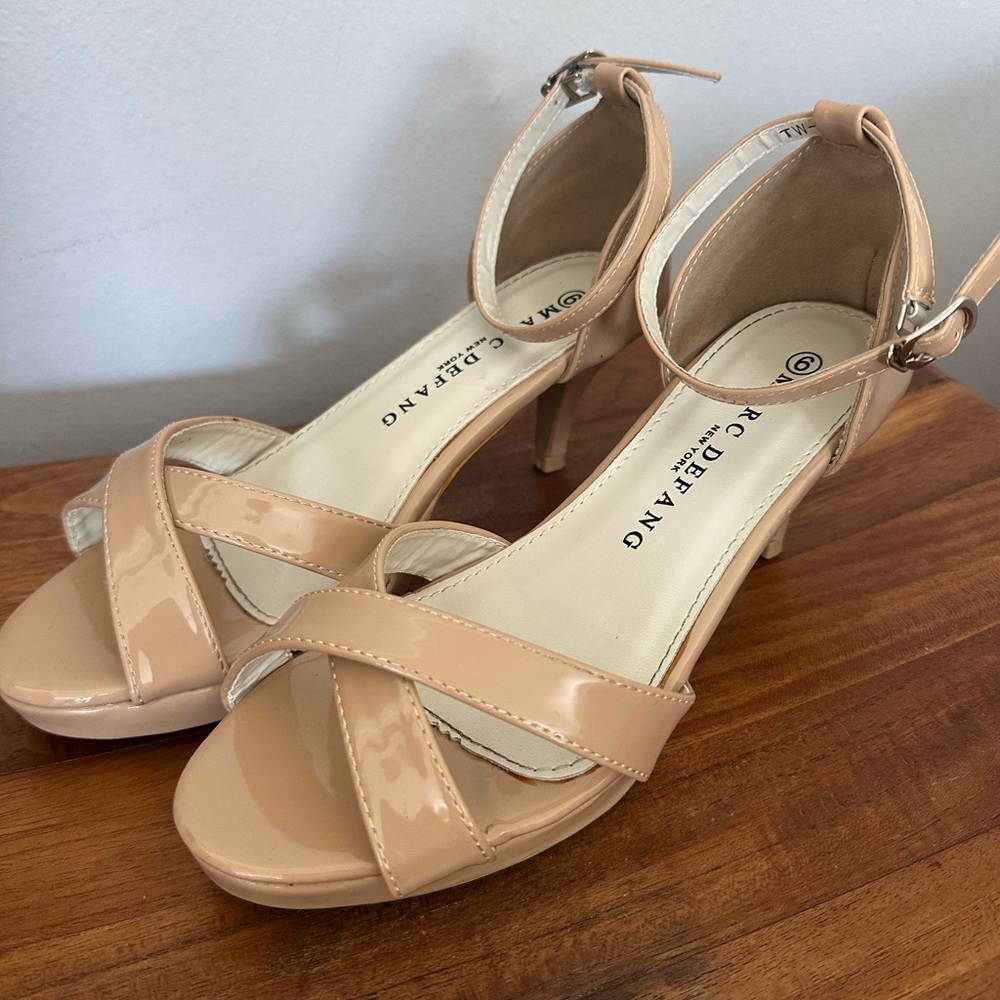 Marc Defang size 6 Nude Patent Strappy Heels